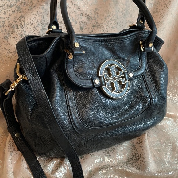 EXCELLENT CONDITION TORY BURCH BLACK PEBBLE LEATHER AMANDA HANDBAG AND CROSSBODY - Picture 5 of 8